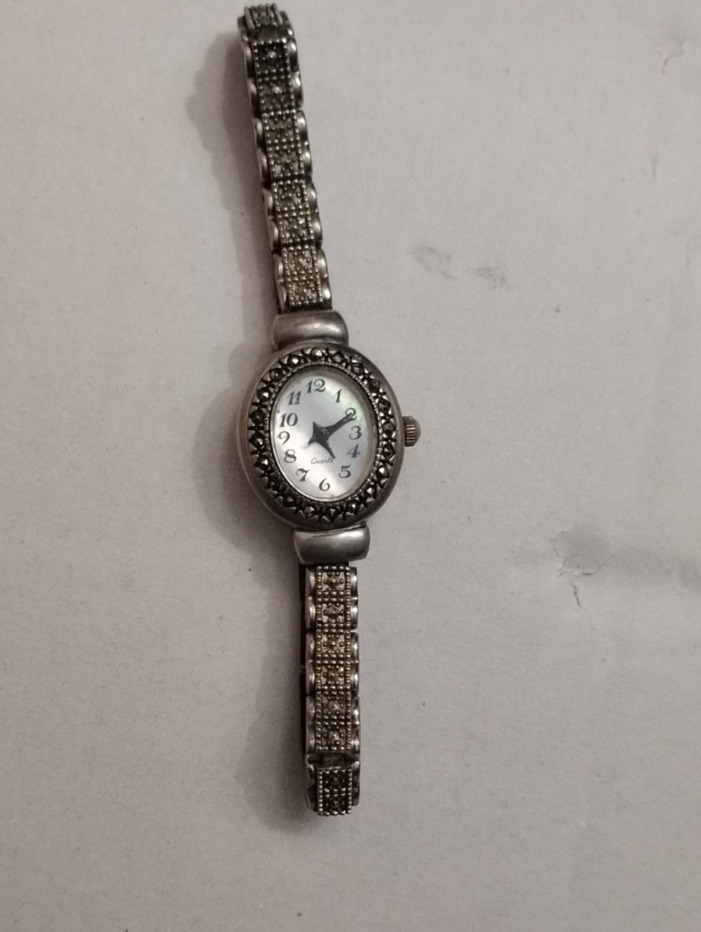 Classic Silver-Tone Women's Dress Watch - Silver